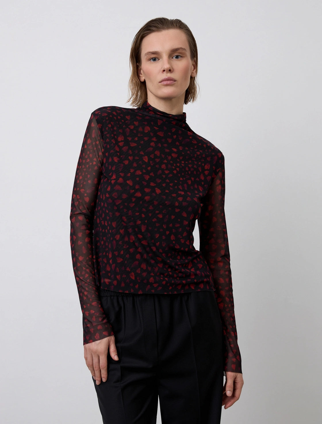 CAMISETA ESTAMPADO CORAZONES