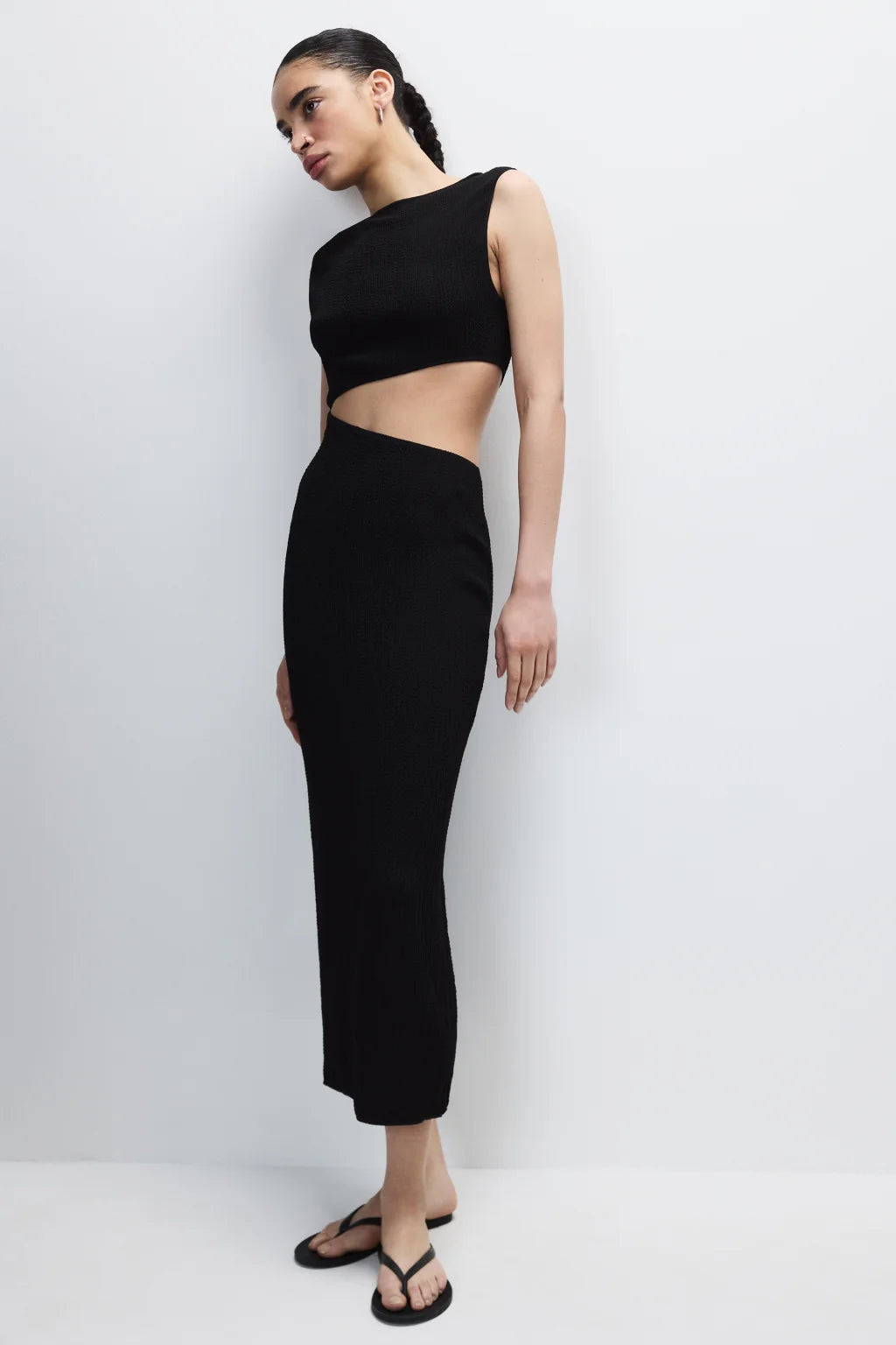 VESTIDO MIDI CUT OUT