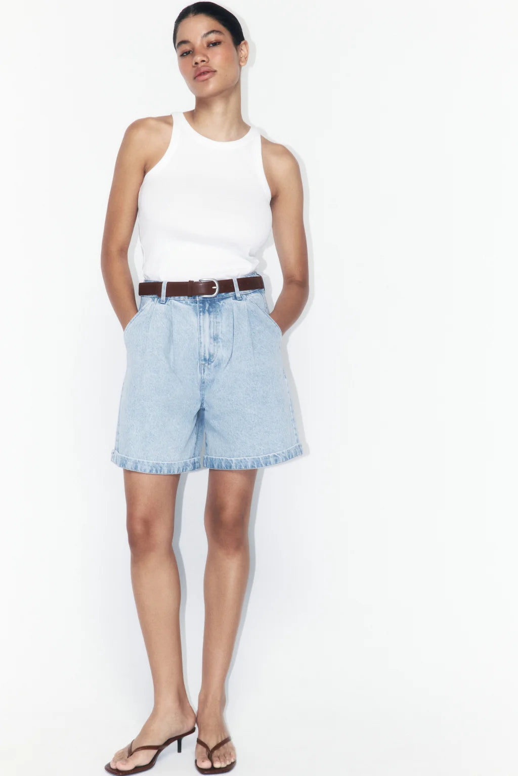 M1632 HIGH-WAISTED PAPERBAG DENIM SHORTS