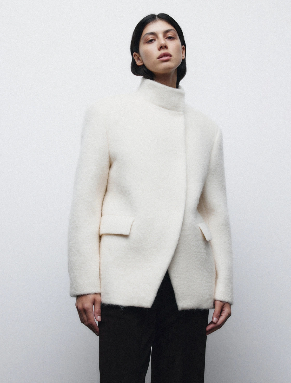 BOUCLÉ SEMILONG COAT