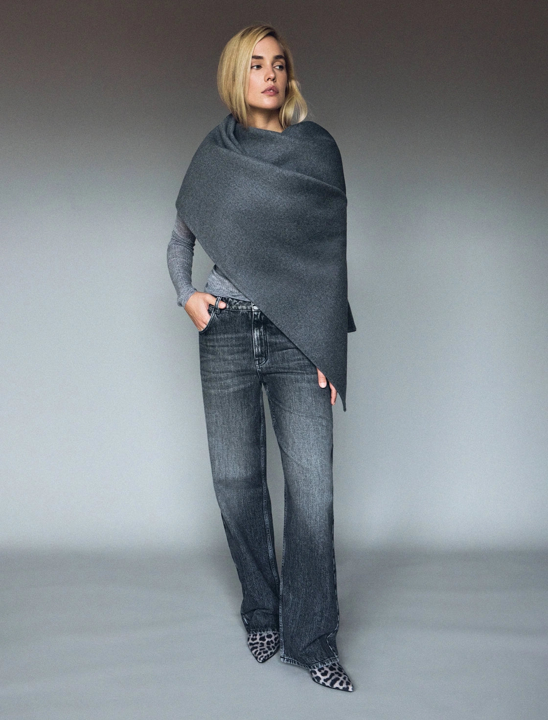 MID-RISE FULL LENGTH JEANS MW COLLECTION
