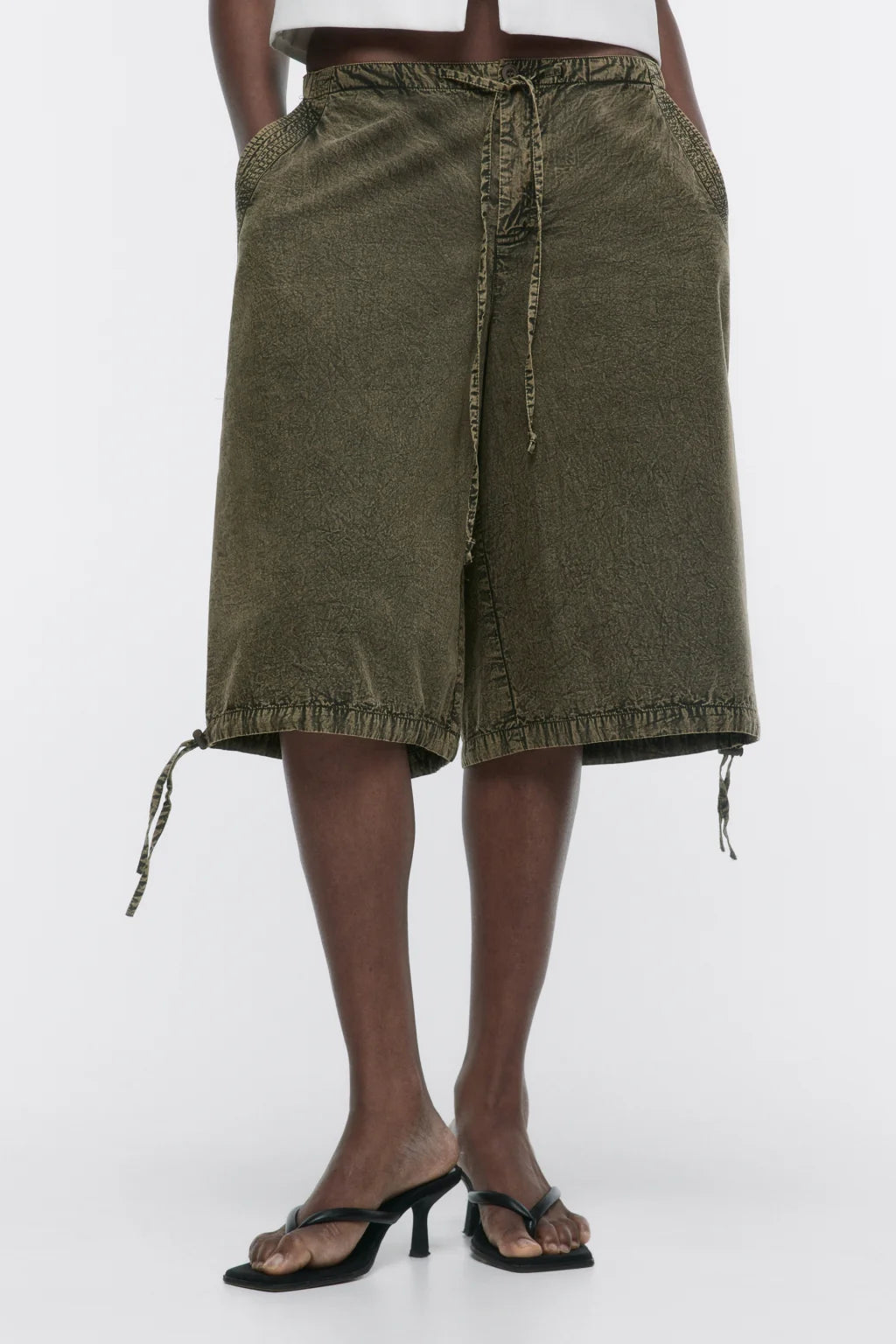 BERMUDA JORTS WIDE LEG MID RISE