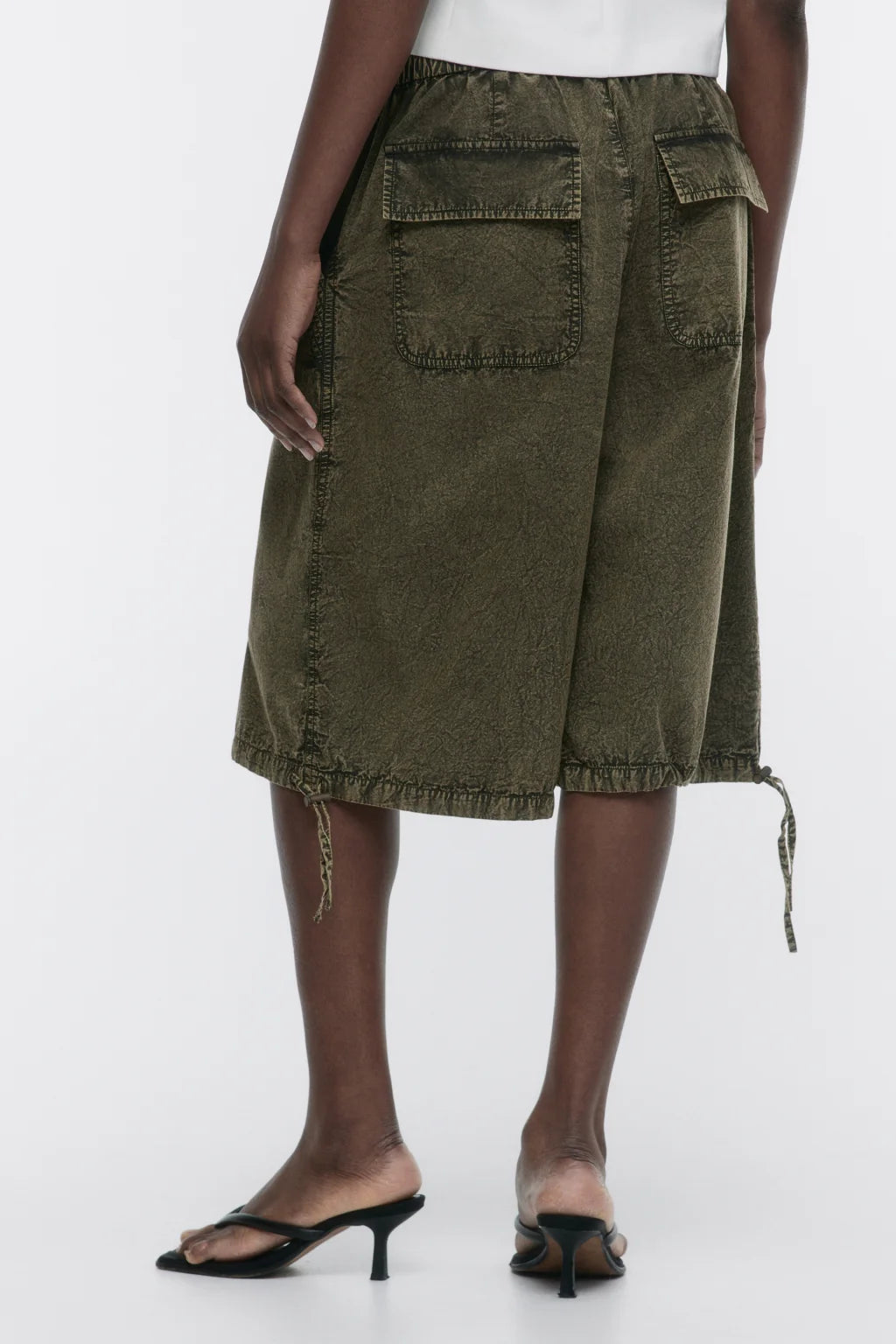 BERMUDA JORTS WIDE LEG MID RISE