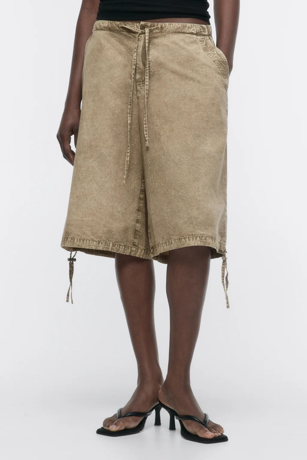 BERMUDA JORTS WIDE LEG MID RISE