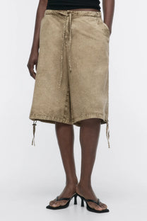 BERMUDA JORTS WIDE LEG MID RISE