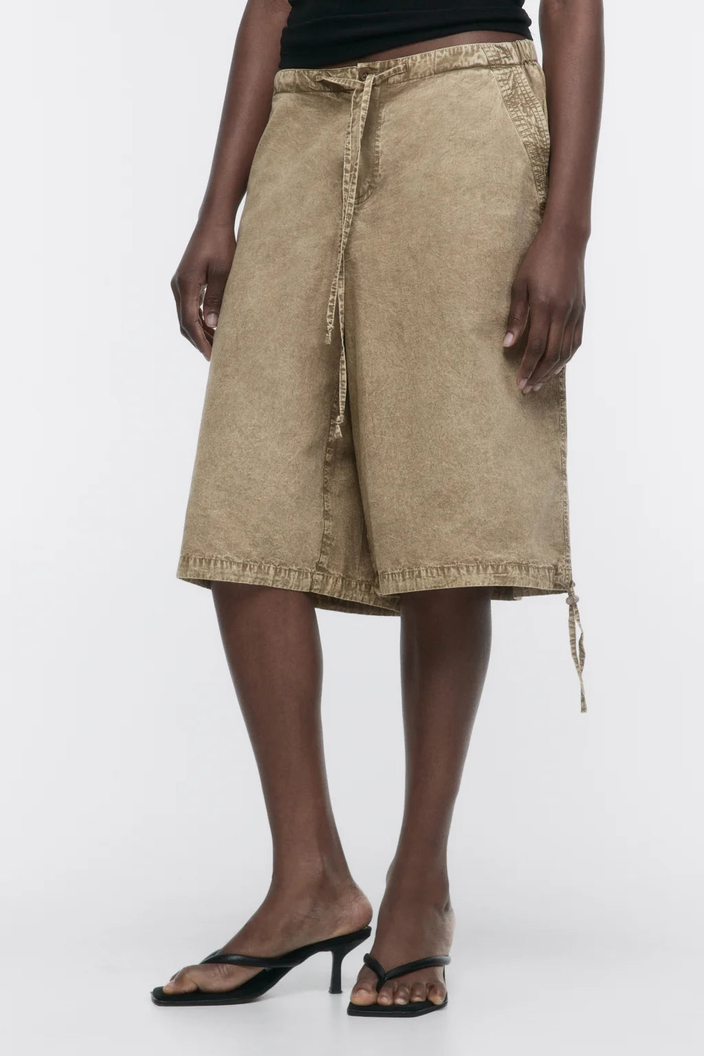 BERMUDA JORTS WIDE LEG MID RISE