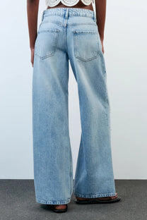 JEANS RELAXED OVERSIZE ROTOS TIRO MEDIO
