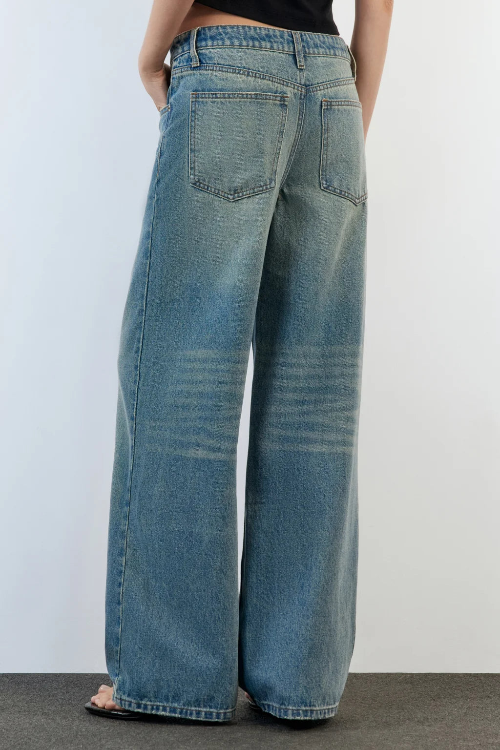 JEANS RELAXED OVERSIZE TIRO MEDIO