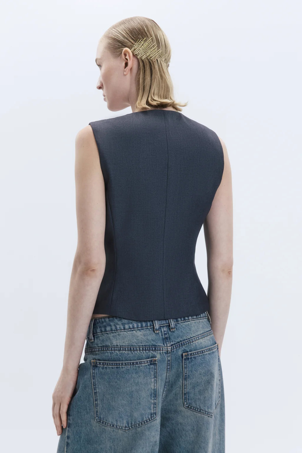 TAILORED VEST