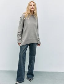 BASIC SOFT KNIT SWEATER
