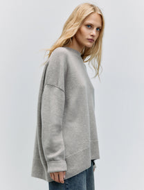 BASIC SOFT KNIT SWEATER