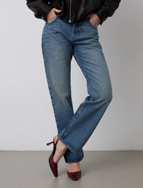 JEANS RECTOS TIRO ALTO