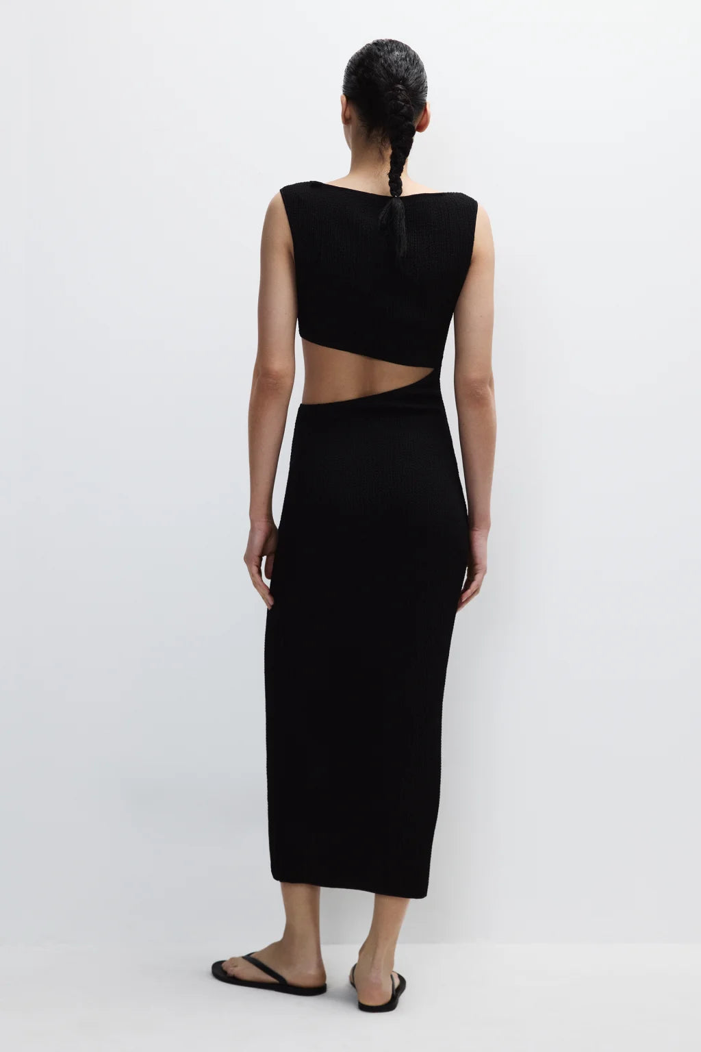 VESTIDO MIDI CUT OUT