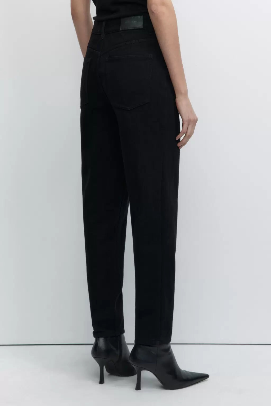 JEANS M1632 MOM LEG TIRO ALTO
