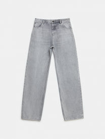 M1632 HIGH WAISTED STRAIGHT LEG DENIM JEANS
